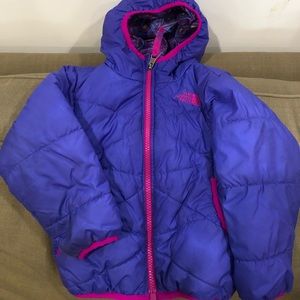 2T girl NorthFace reversible puffed coat